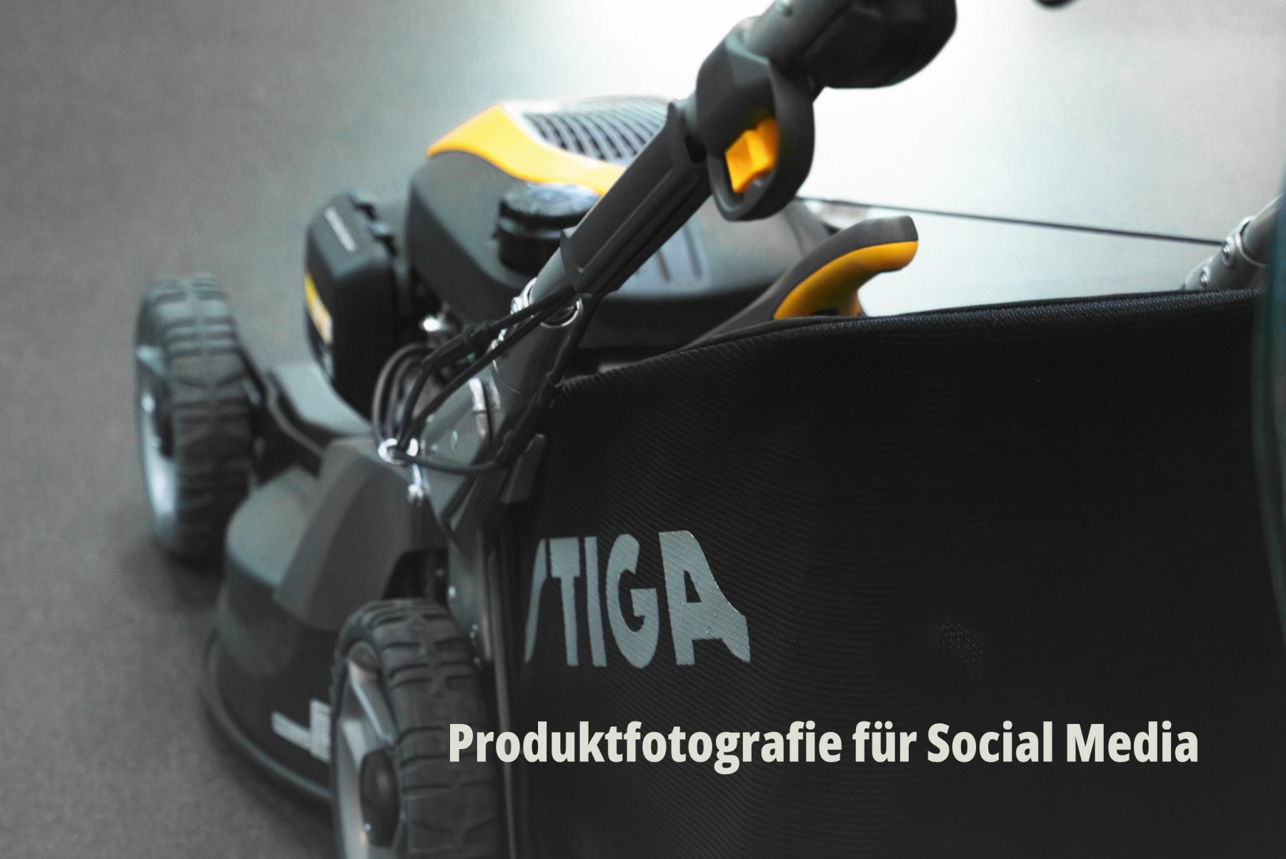 Detailaufnahme eines STIGA Rasenmähers: Professionelle Produktfotografie von SR-STUDIOS für Social Media Content der hostettler motoren ag. | SR-STUDIOS