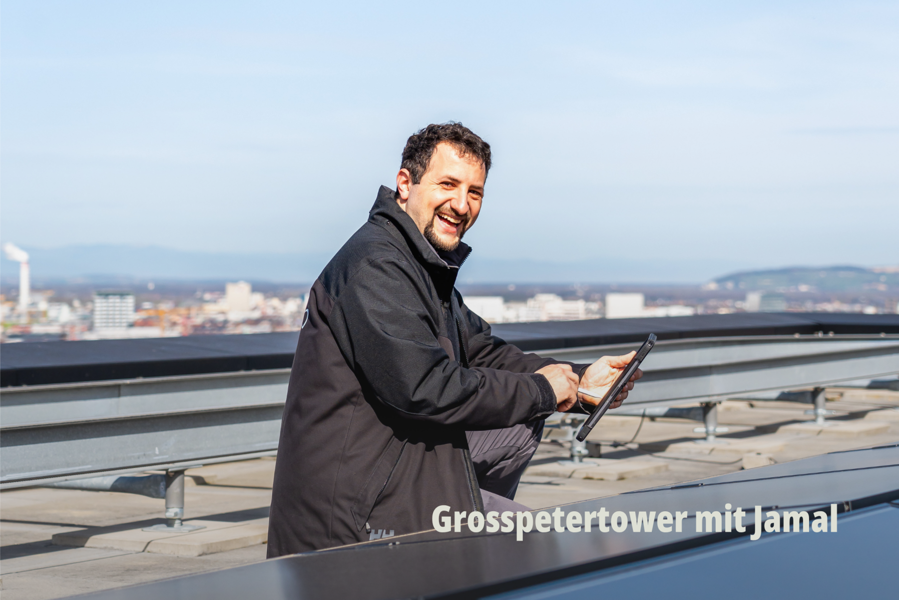 Fachgerechte Montage von Solarmodulen auf einem Flachdach; Teamleitung; Planeco GmbH. | SR-STUDIOS